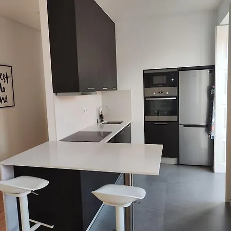 דירה T2 Duplex Avenida וילה ריאל