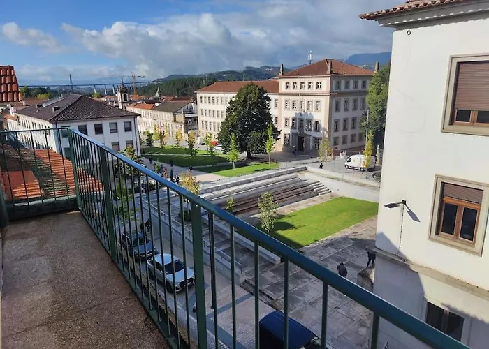 Lejlighed T2 Duplex Avenida *